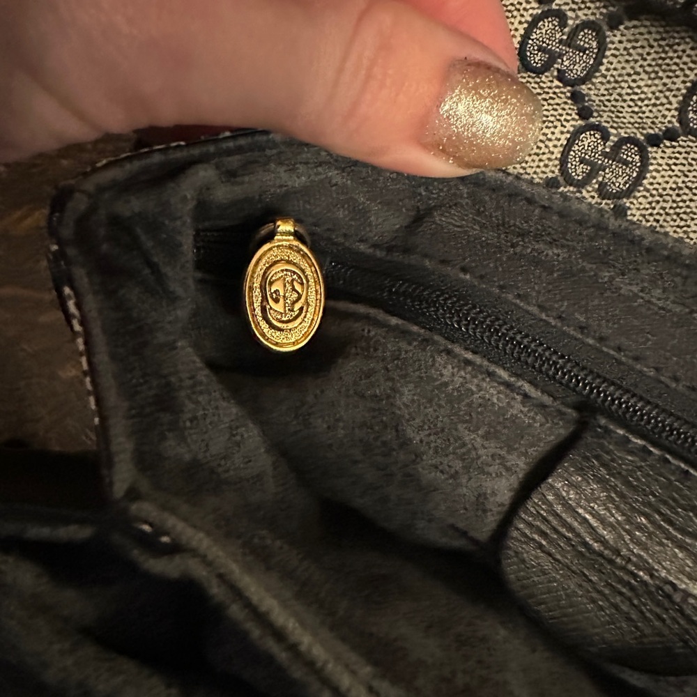 Gucci Navy GG Pattern Shoulder Bag - Picture 4 of 10